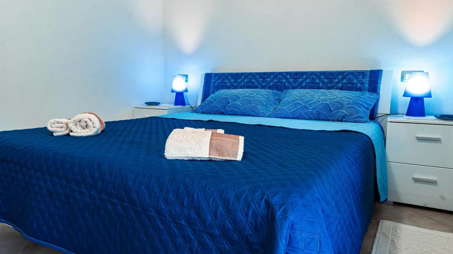 Villa Mirta- Villa Privata Con Giardino E Piscina Alghero Italia